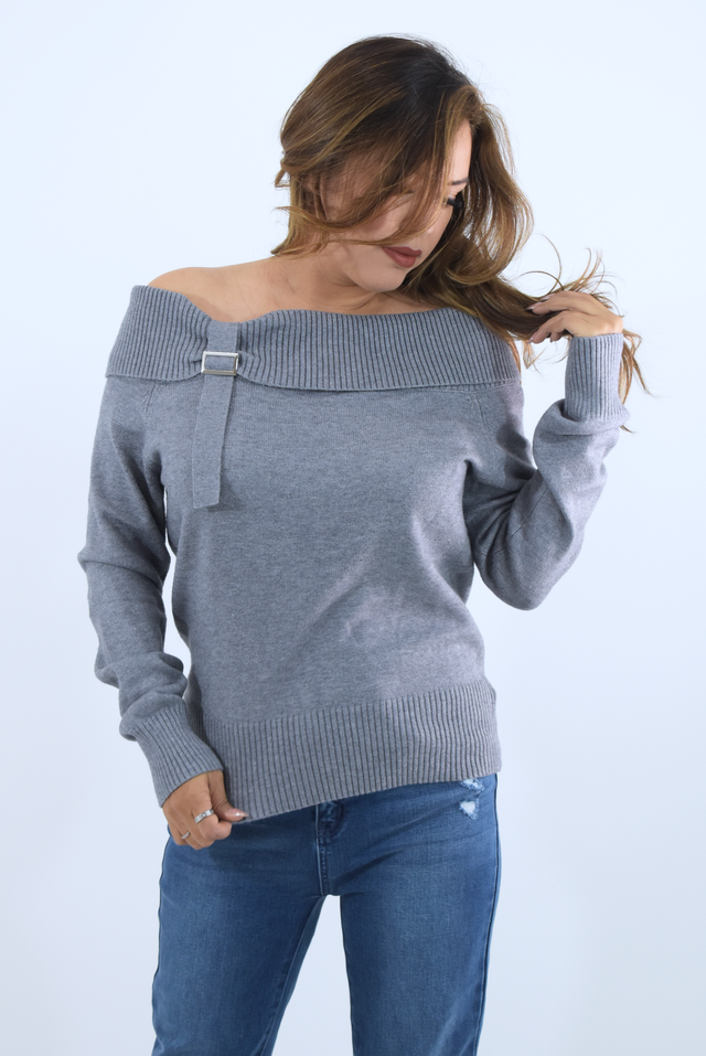 BLUSA TEJIDA CON CUELLO EXTENDIDO