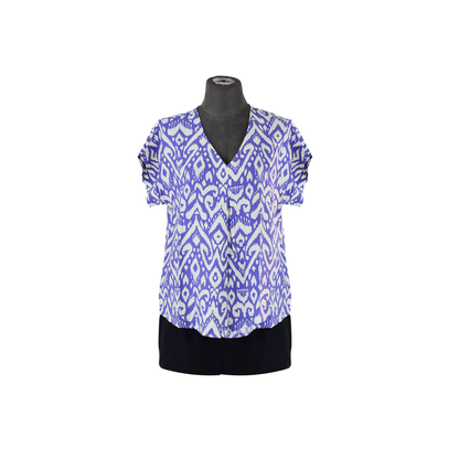 Blusa bicolor sencilla con estampado